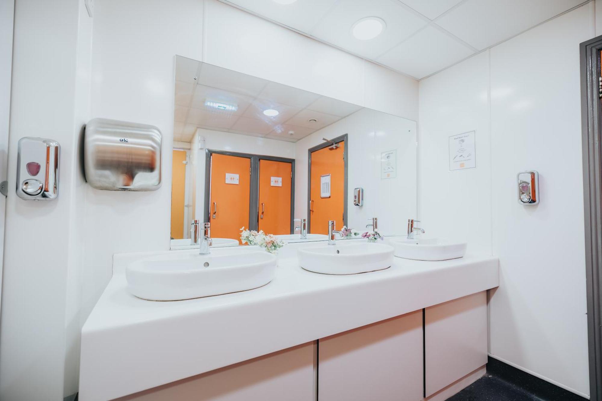 Galway City Hostel - Solo Traveller Hostel Eksteriør billede