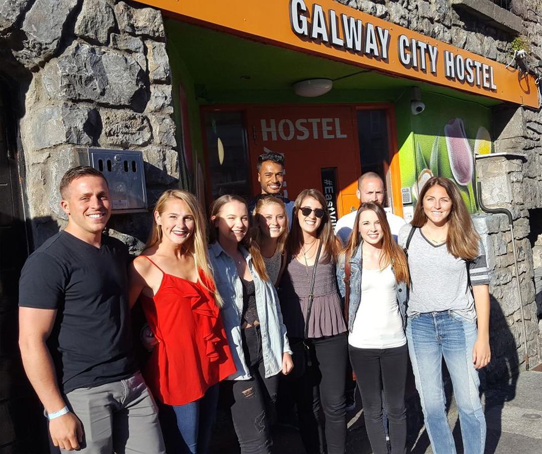Galway City Hostel - Solo Traveller Hostel Eksteriør billede